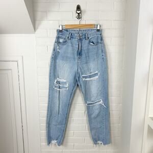 American Eagle Light Wash Distressed Curvy Mom Jean Size 4
